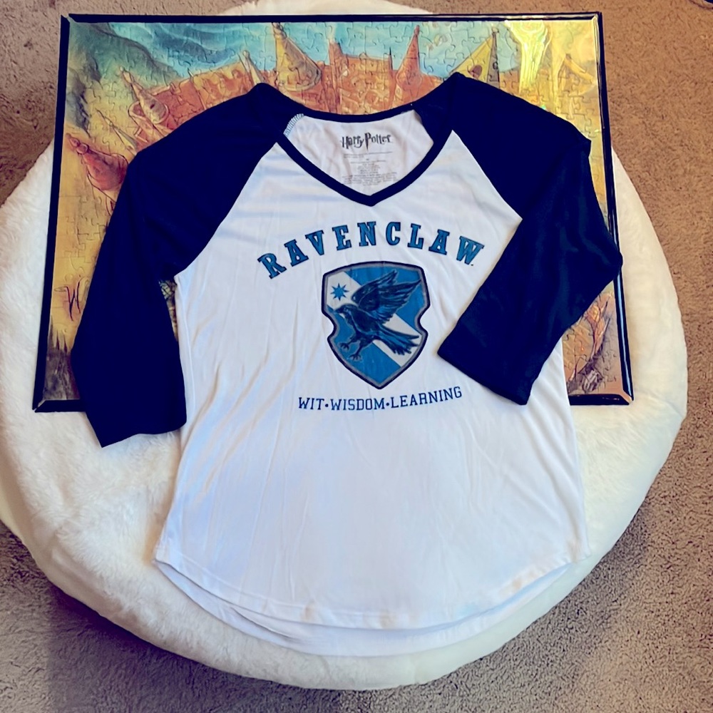 Harry Potter Light Ravenclaw Emblem Otb T Shirts size M
